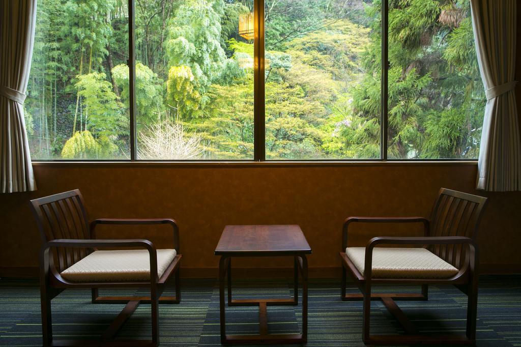 Yugawara-Onsen Komachikan Extérieur photo