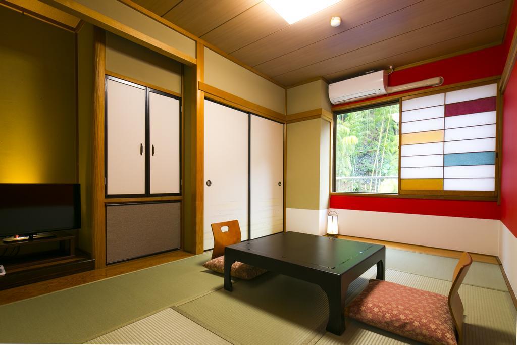 Yugawara-Onsen Komachikan Extérieur photo