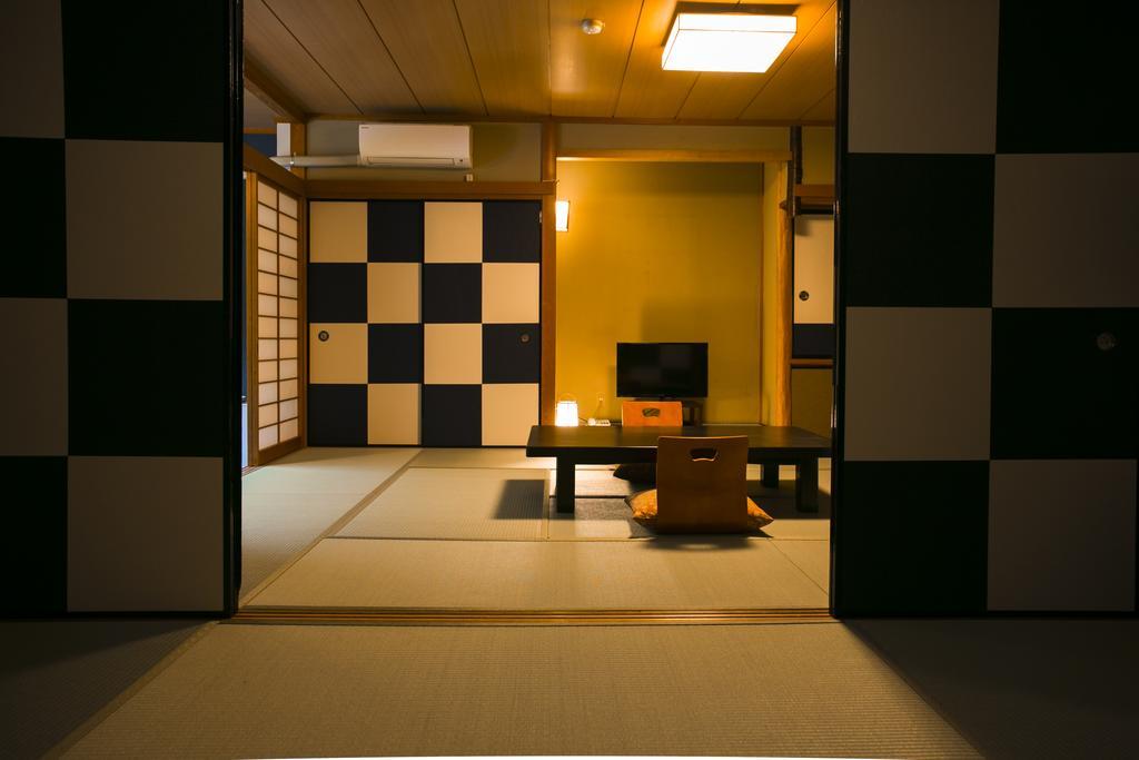 Yugawara-Onsen Komachikan Extérieur photo