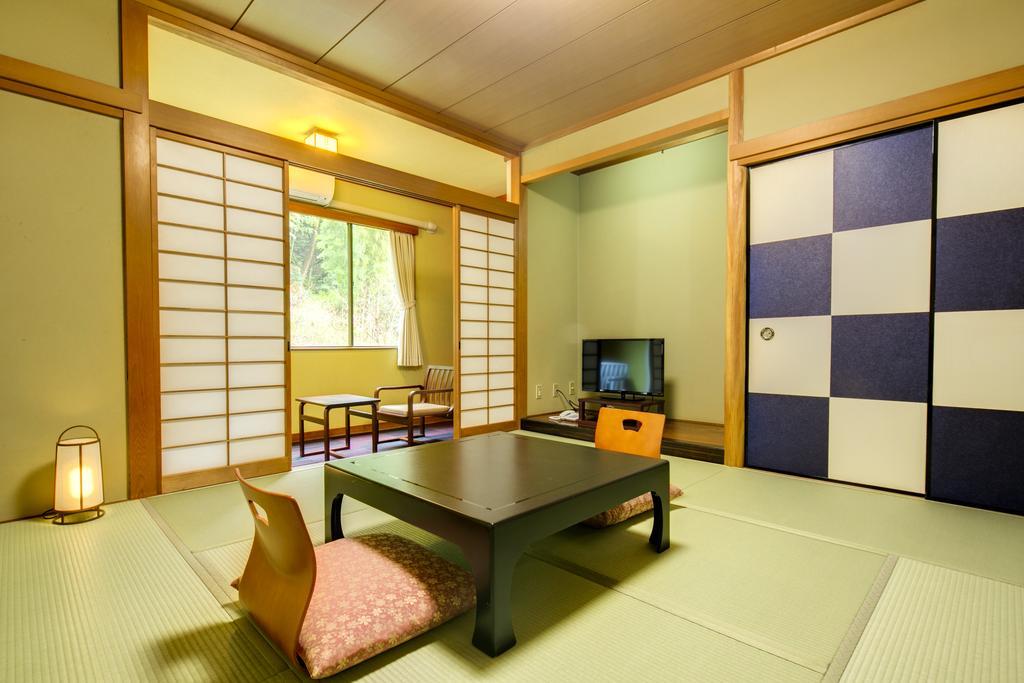 Yugawara-Onsen Komachikan Extérieur photo